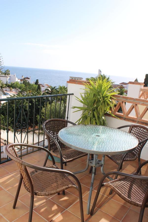 Playa Burriana, Tva Terasser, Havsutsikt, Pool Nerja Exterior foto